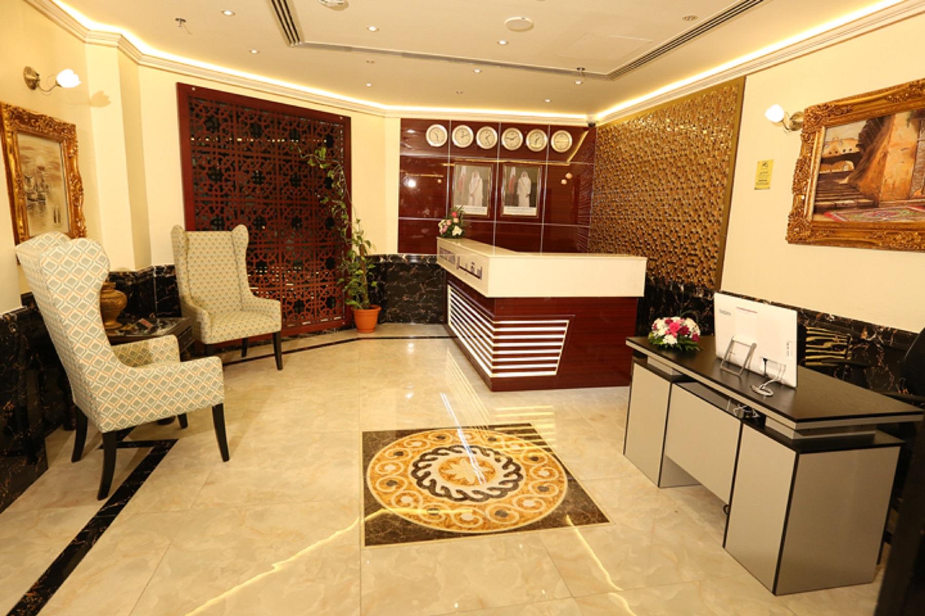 La Villa Palace Hotel Доха Екстериор снимка