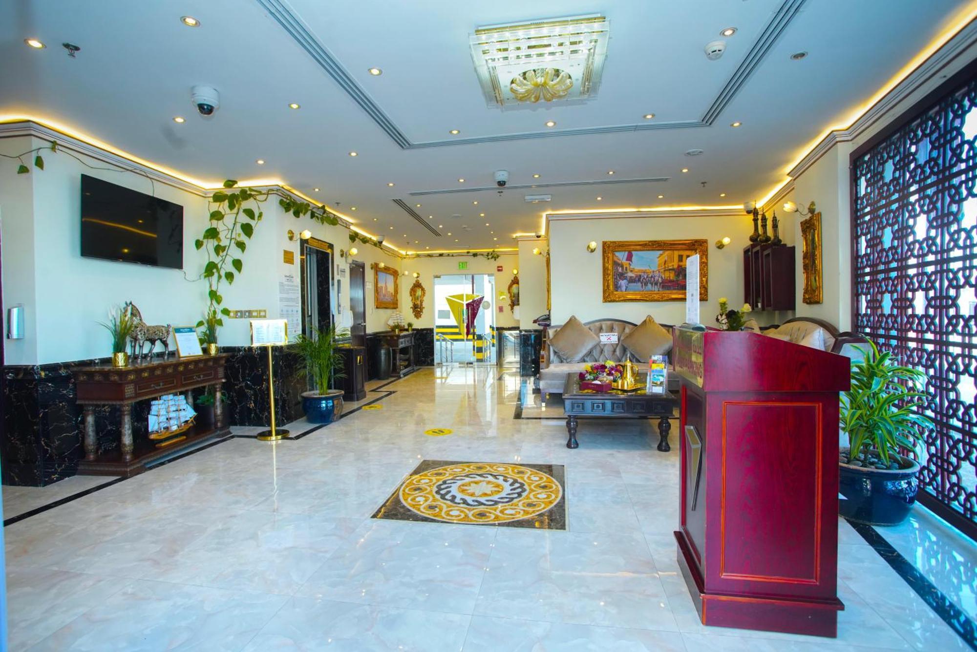 La Villa Palace Hotel Доха Екстериор снимка