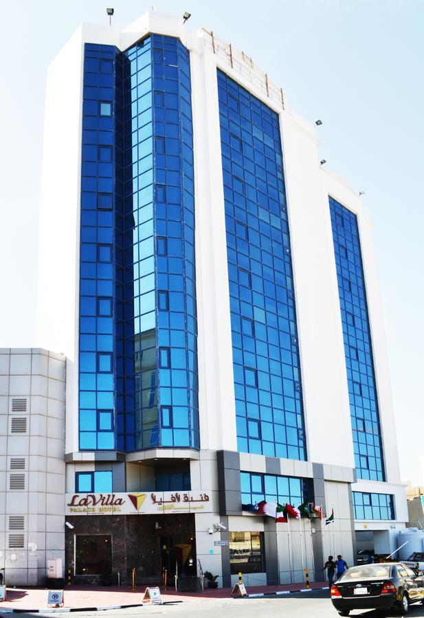 La Villa Palace Hotel Доха Екстериор снимка